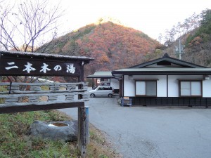 ▲身体についた気泡が溢れ出しプクプクと浮かんでくる程気泡成分が多い
