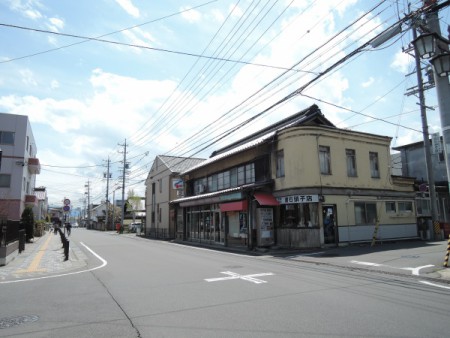 ▲昭和の香り漂う建物もある